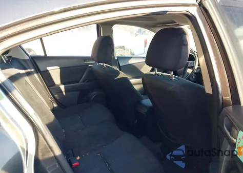 2010 Mazda Mazda3 I Touring z USA, uszkodzony, nr VIN JM1BL1SF4A1229915